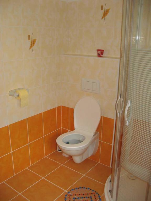 U Slunecne Brany Frantiskovy Lazne Phòng bức ảnh